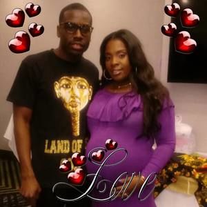 Meet your Posher, Alisha flo